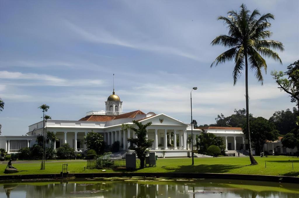 The Mirah Hotel Bogor Exterior photo