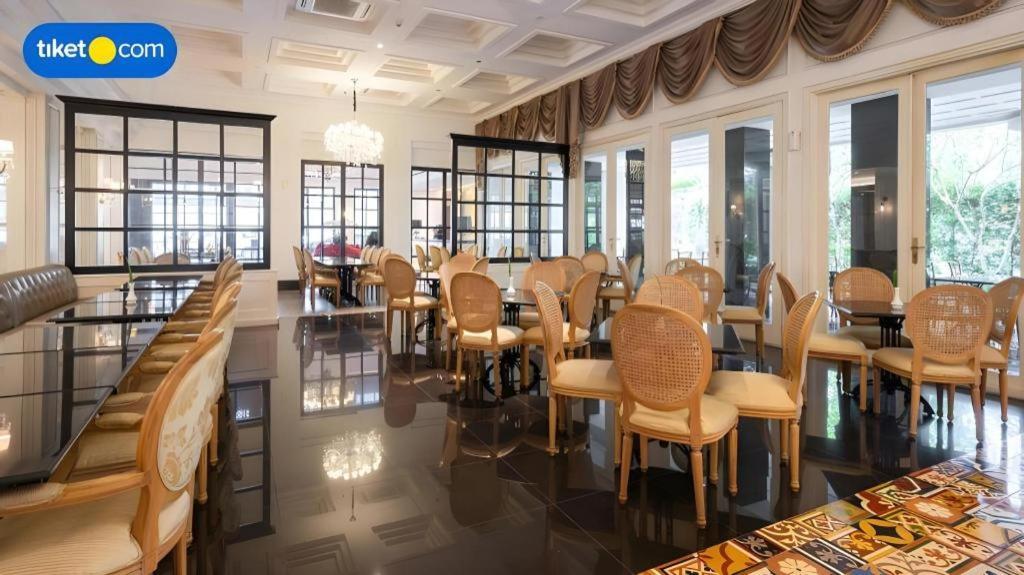 The Mirah Hotel Bogor Exterior photo