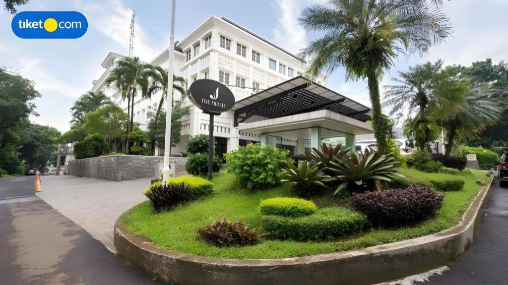 The Mirah Hotel Bogor Exterior photo